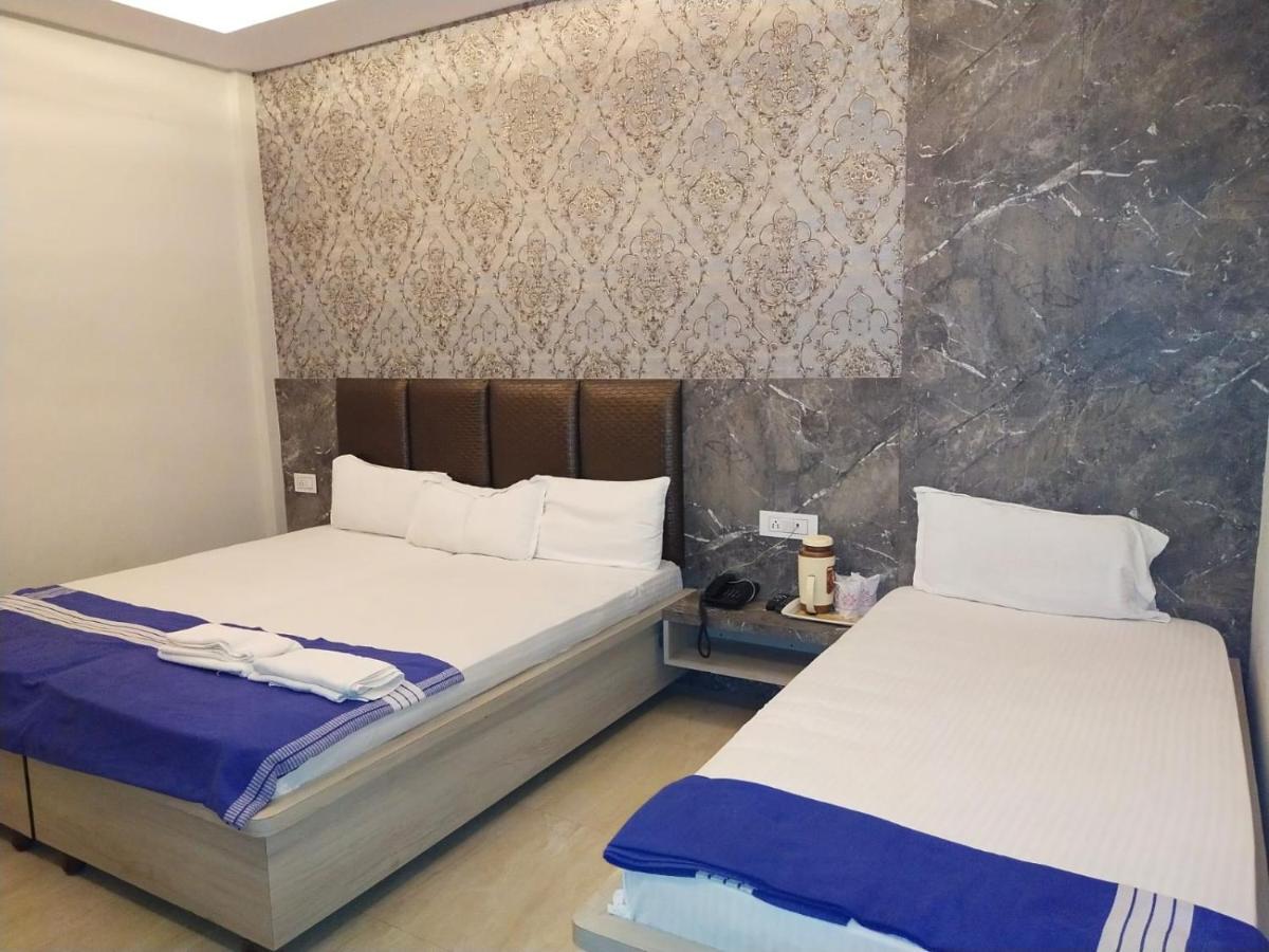 Hotel Gateway Kailash Varanasi Ngoại thất bức ảnh