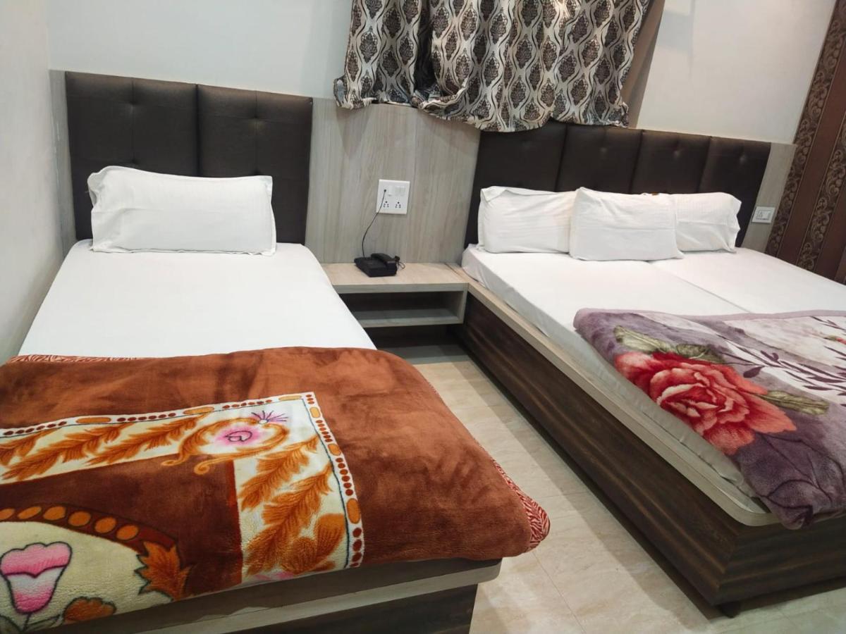 Hotel Gateway Kailash Varanasi Ngoại thất bức ảnh