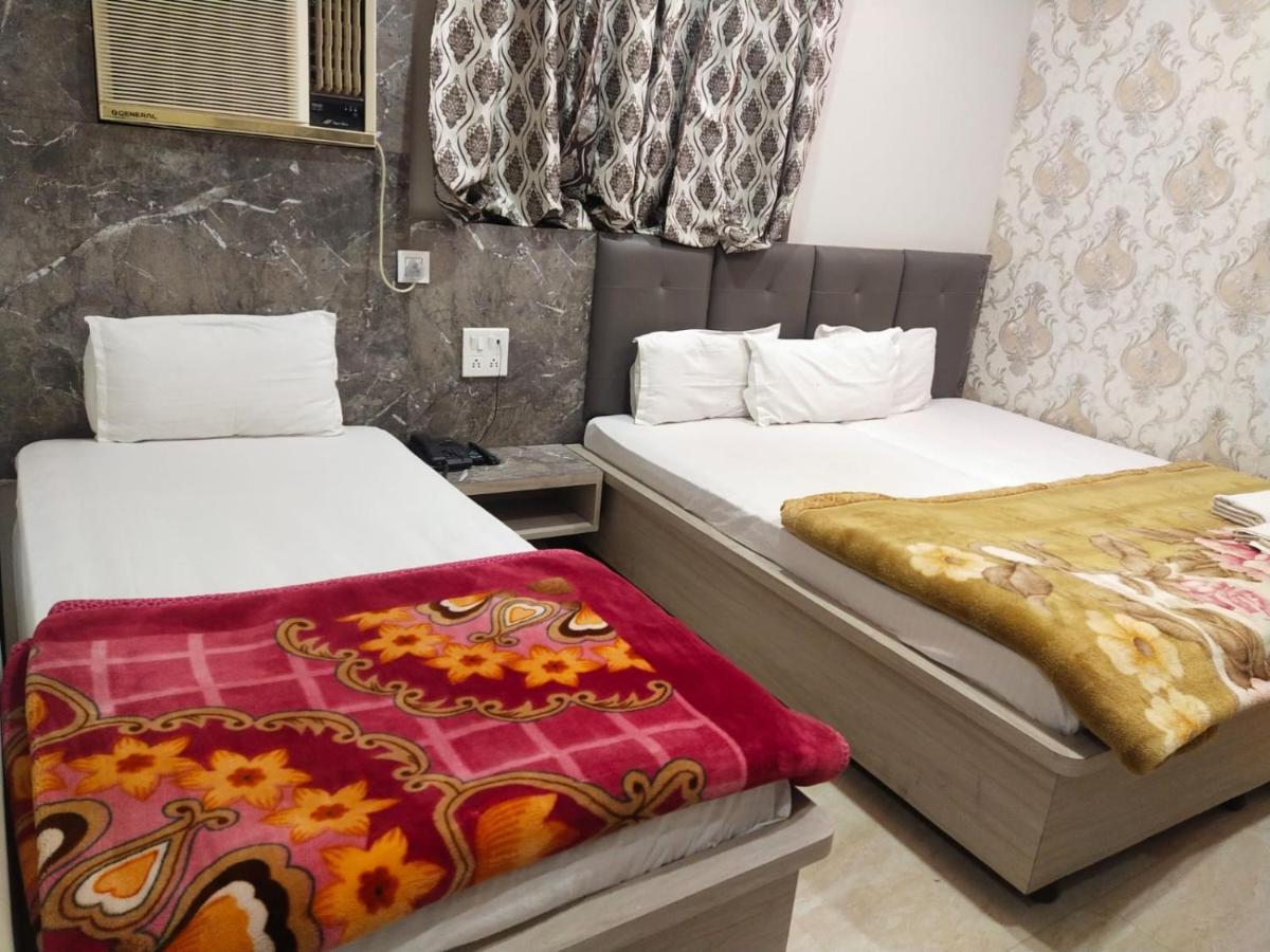 Hotel Gateway Kailash Varanasi Ngoại thất bức ảnh
