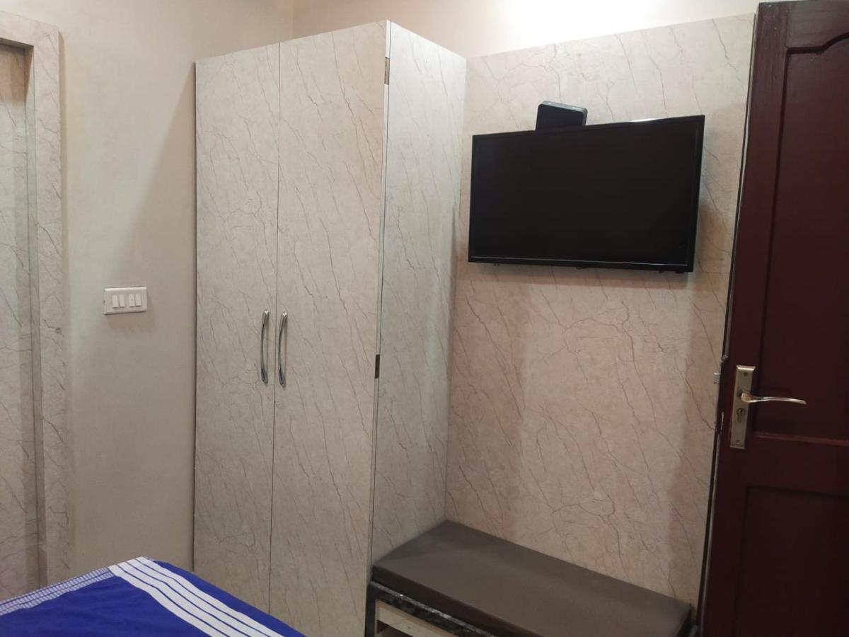 Hotel Gateway Kailash Varanasi Ngoại thất bức ảnh
