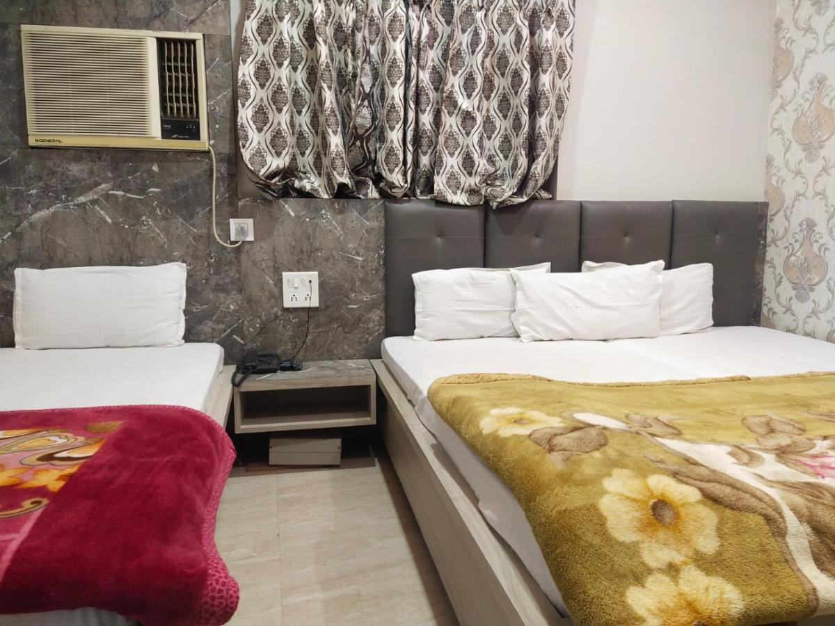 Hotel Gateway Kailash Varanasi Ngoại thất bức ảnh