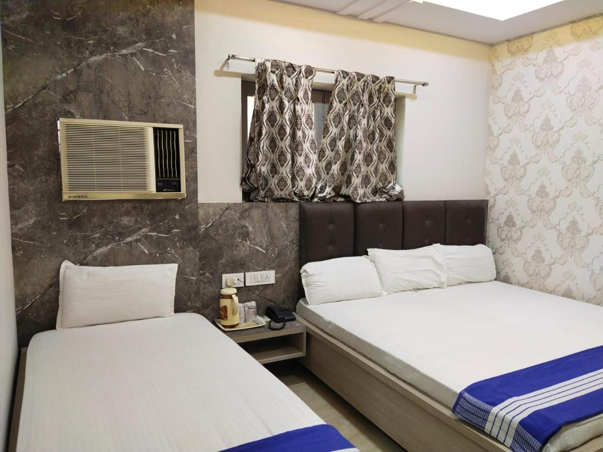 Hotel Gateway Kailash Varanasi Ngoại thất bức ảnh